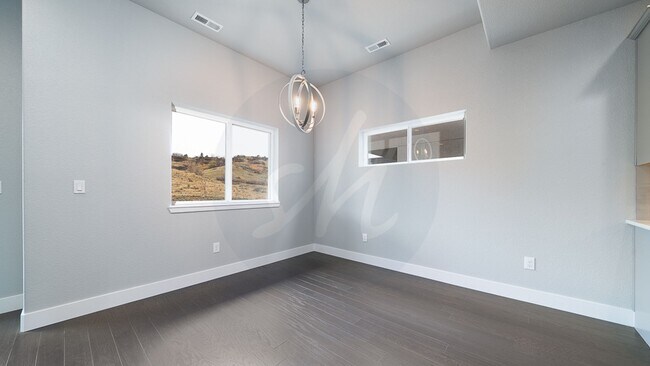 Building Photo - Paired Patio Home in Mountain Shadows