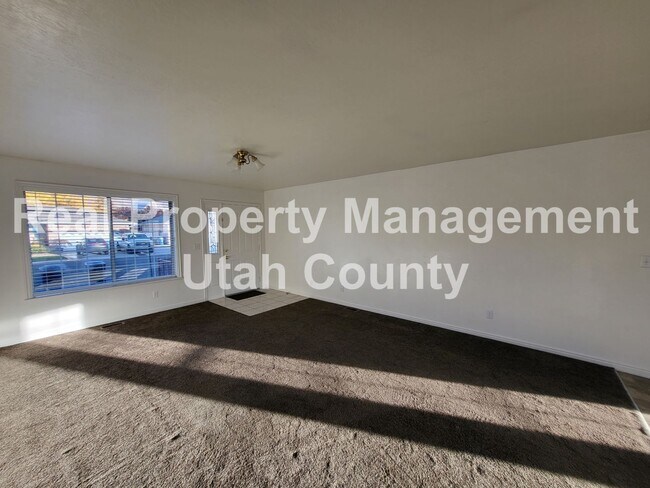 Building Photo - 572 S 1750 E St