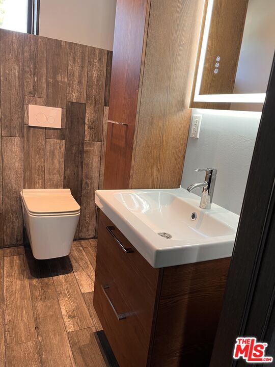 Building Photo - 3541 5th St