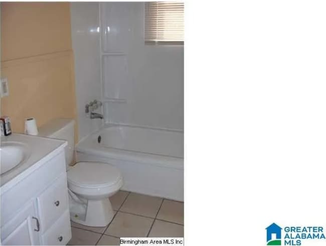 Building Photo - 4413 6th Ave