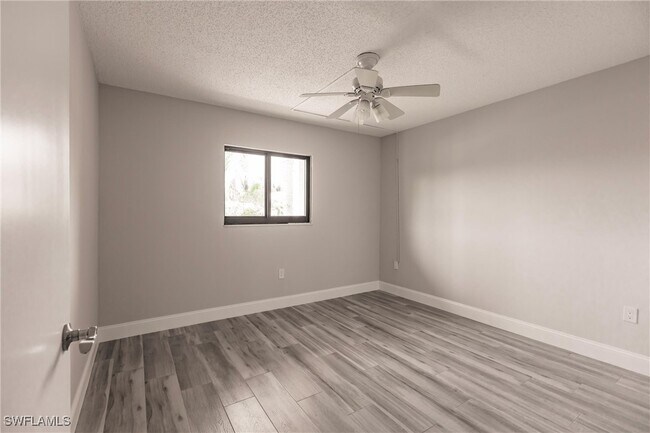 Building Photo - 16361 Dublin Cir
