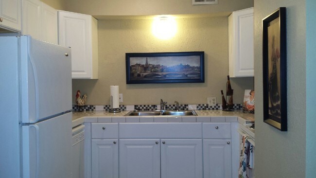 Building Photo - 8901 N Olie Ave