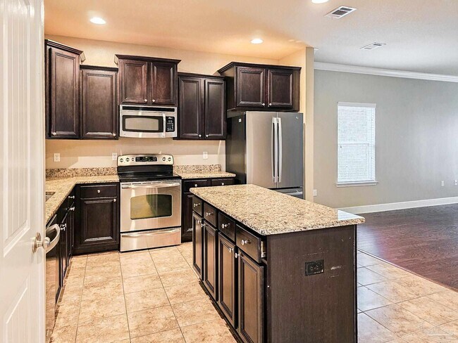Building Photo - 2236 Somerville Ct