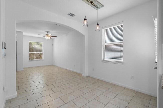 Building Photo - 5416 Juniper Jct Ln