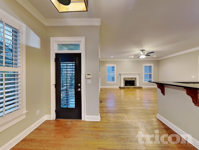 Building Photo - 1442 Hedgewood Ln NW