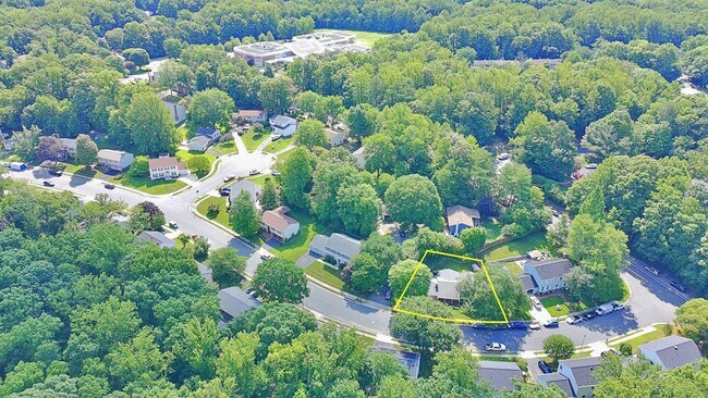Building Photo - 8097 Winding Way Ct