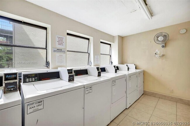 Building Photo - 6010 S Falls Cir Dr