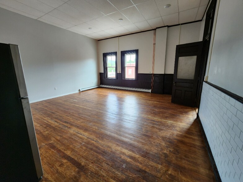 Building Photo - 18 Langdon St