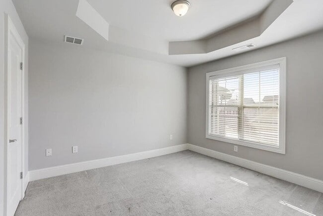 Building Photo - 210 Le Gran Cove NE