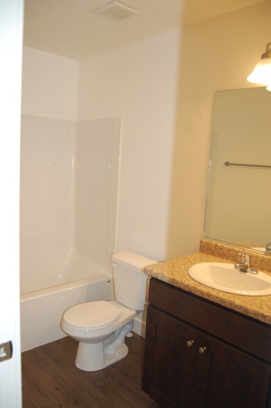 Building Photo - 132 N 100 W