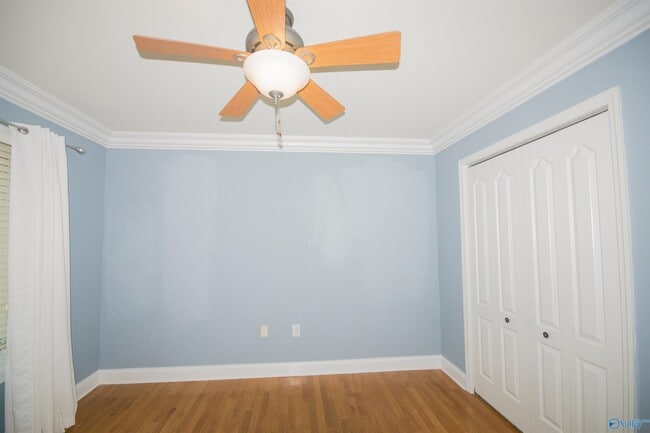 Building Photo - 104 Lancaster Ct SW