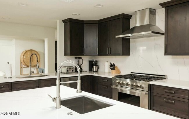 Building Photo - 11212 N Sundown Dr