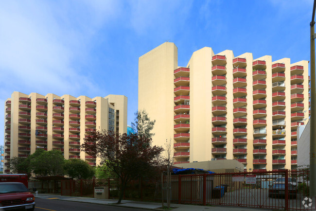 Primary Photo - Clementina Towers