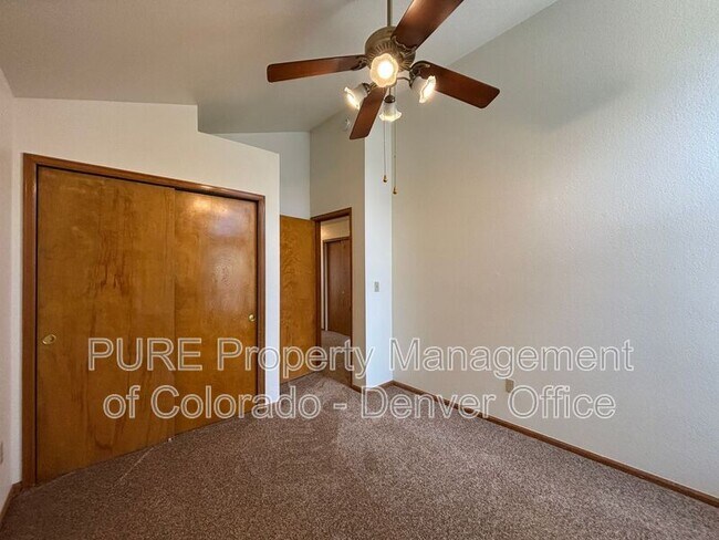 Building Photo - 9996 Spring Hill Ln