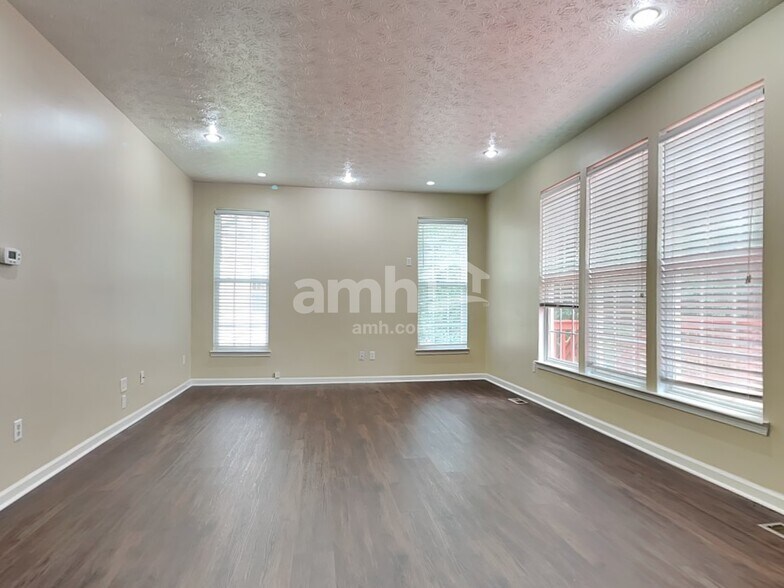 Building Photo - 1110 Anthem Ct