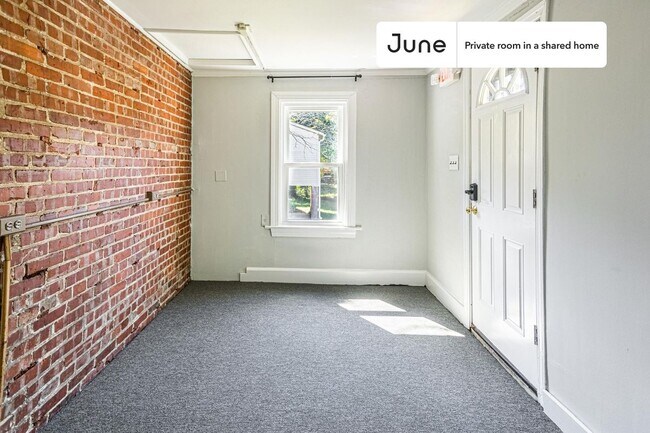 Building Photo - Room in Shared 6 bed/3 bath home in Brookland