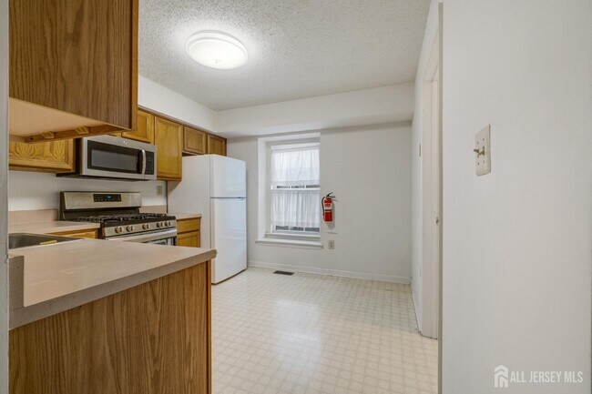 Building Photo - 117 N Barrow Pl