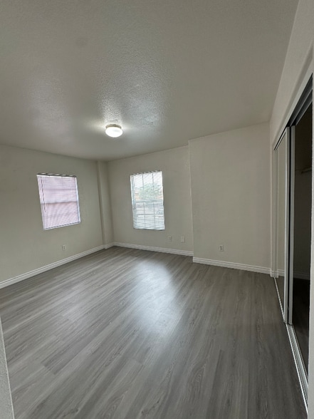 Building Photo - 14389 Moon Valley St