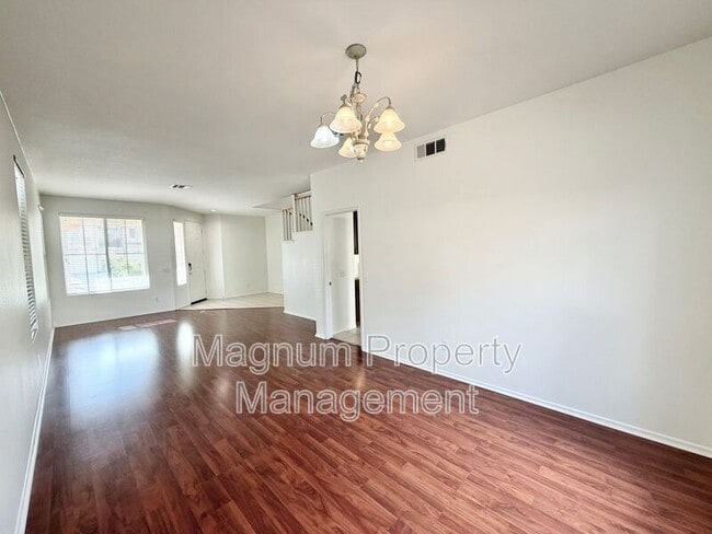 Building Photo - 23664 Groveland Pl