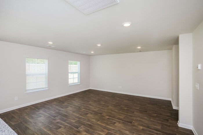Building Photo - 468 Blue Garden Wy