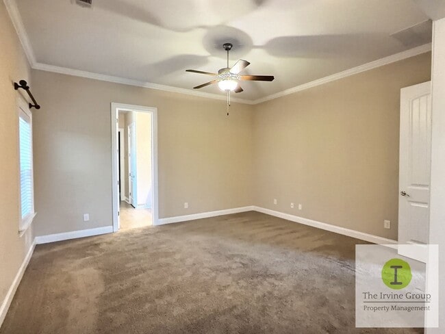 Building Photo - 6 bed, 3.5 bath in Prattville!