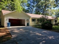 Building Photo - 16137 Robbins Rd