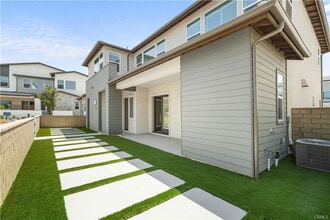 Building Photo - 240 Sora