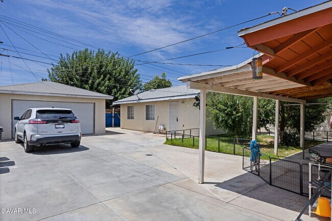 Building Photo - 38515 36th St E