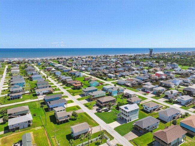 Building Photo - 4006 Fort Bend Dr