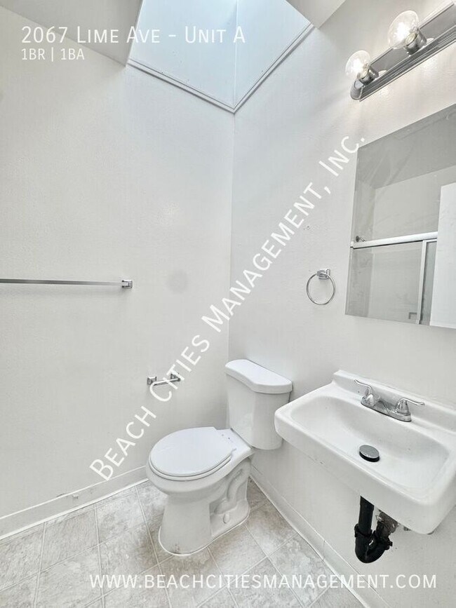 Building Photo - 2067 Lime Ave