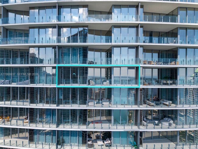 Building Photo - 300 Biscayne Blvd Way