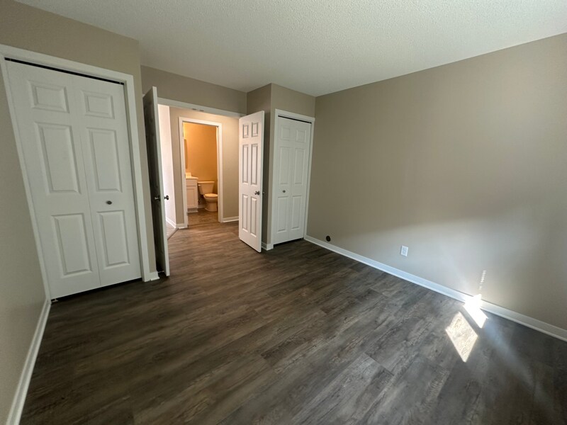 Building Photo - 8511 Cardiff Ln