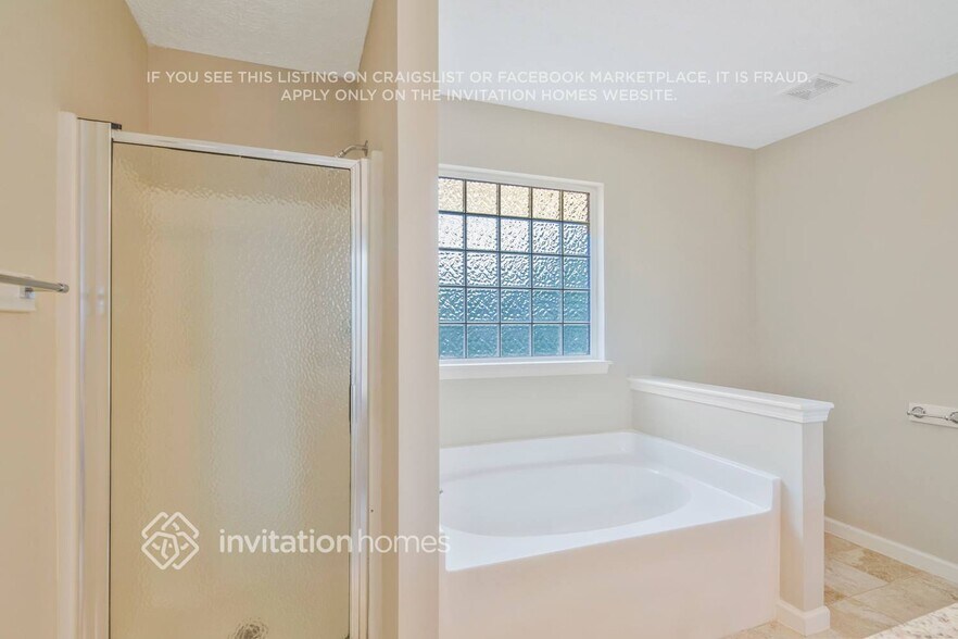 Building Photo - 107 Knightwood Dr