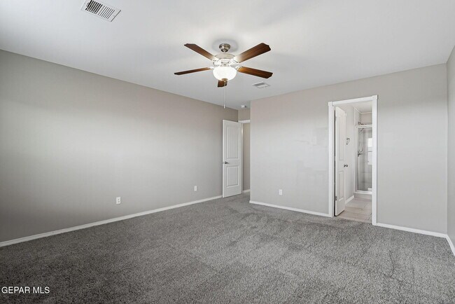 Building Photo - 13960 Garforth Ave
