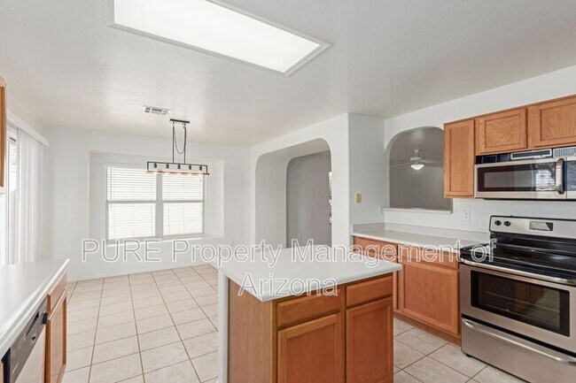 Building Photo - 8132 E Onza Ave