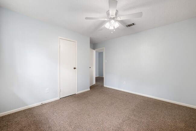 Building Photo - 43 N Cypress Pine Dr