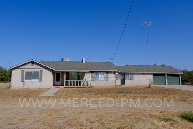 Building Photo - 15290 Sunset Dr