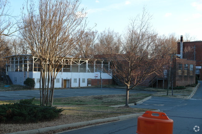 Building Photo - The Lofts at Noda Mills