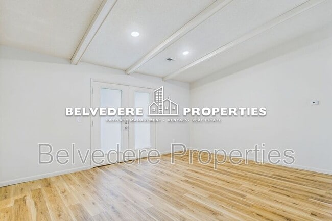 Building Photo - 6 Bellows Ct