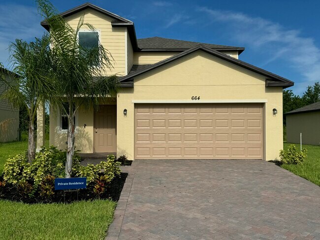 Primary Photo - 664 Carlyle Wy