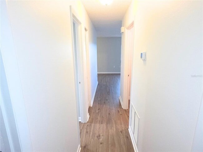 Building Photo - 210 Albee Rd W