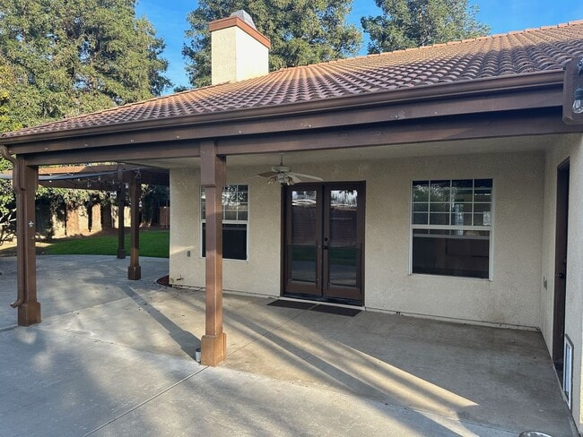 Building Photo - 2322 E Murray Ct