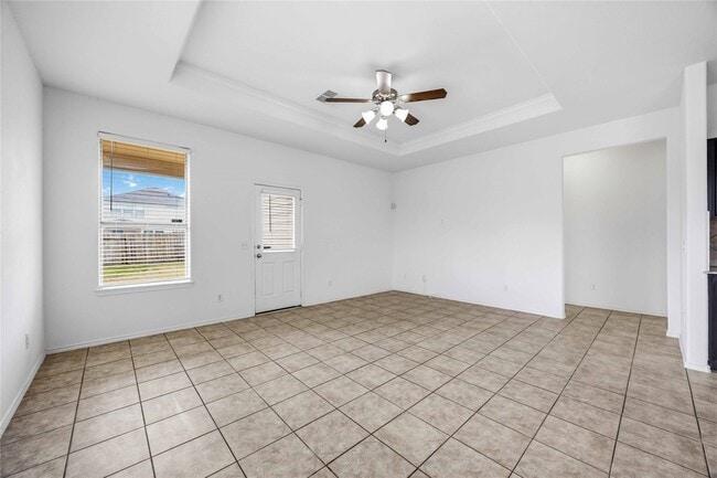 Building Photo - 5803 Camelia Evergreen Ln