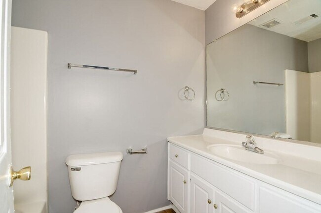 Building Photo - A Classic Act