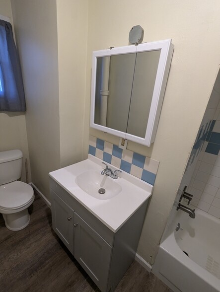 Building Photo - 1016 Memorial Ave