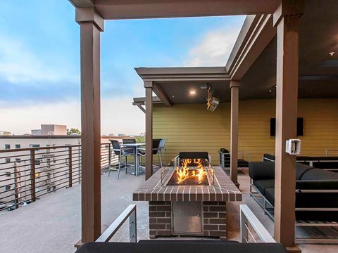 Building Photo - Updated Unit In the Heart of Temescal / Rockridge - Walking Distance to BART and Whole Foods!