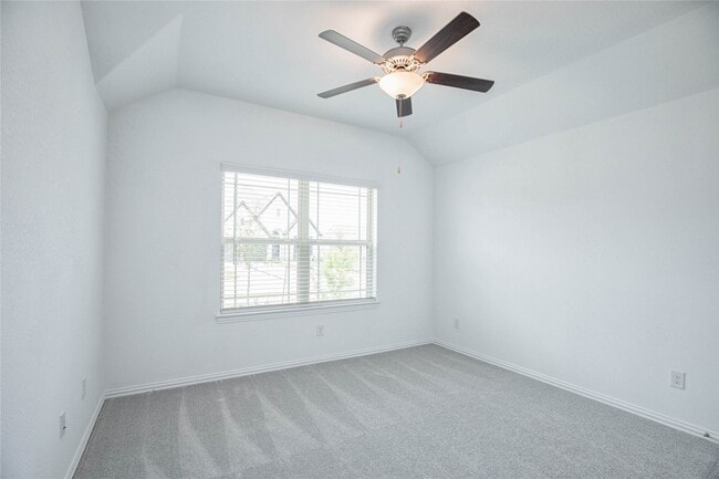 Building Photo - 8726 Fairbrook Dr