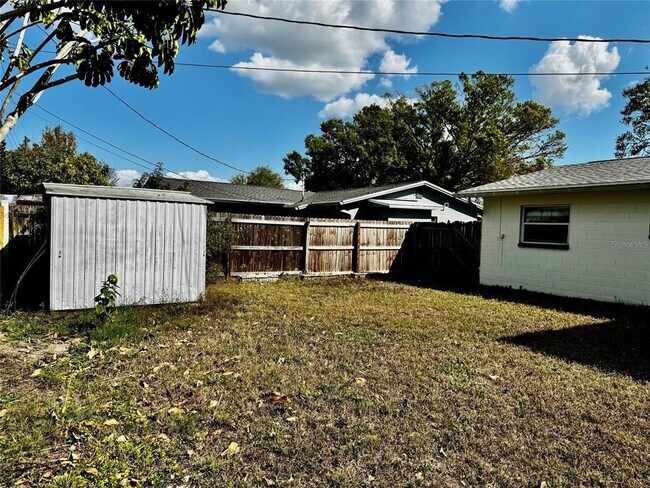 Building Photo - 5561 100th Ave