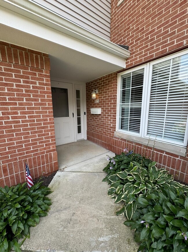 Building Photo - 8979 Woodbridge Dr