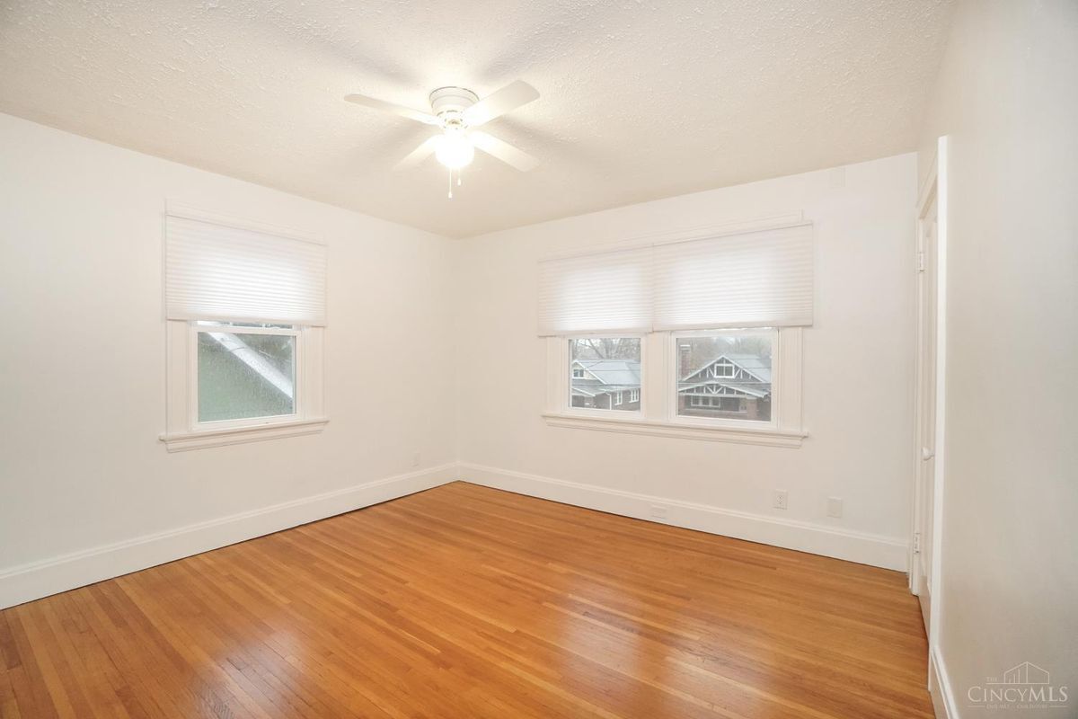 Building Photo - 6622 Bramble Ave